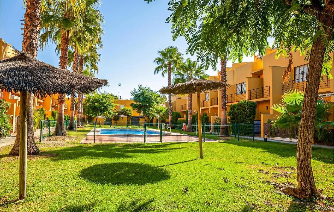 2 Bedroom Stunning Home In Isla Cristina 0*,